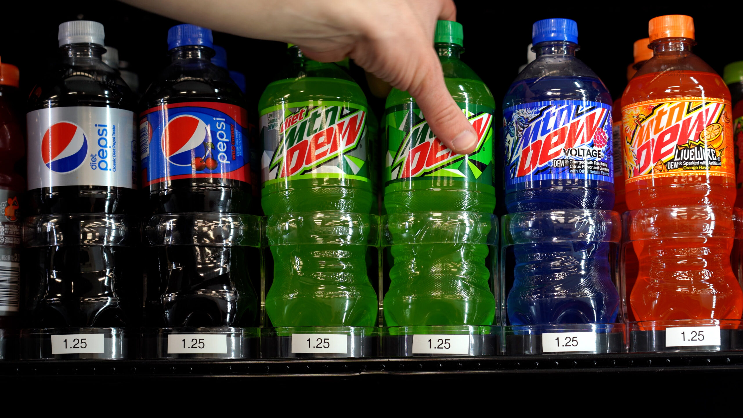 Vertical Cooler Vending Machine